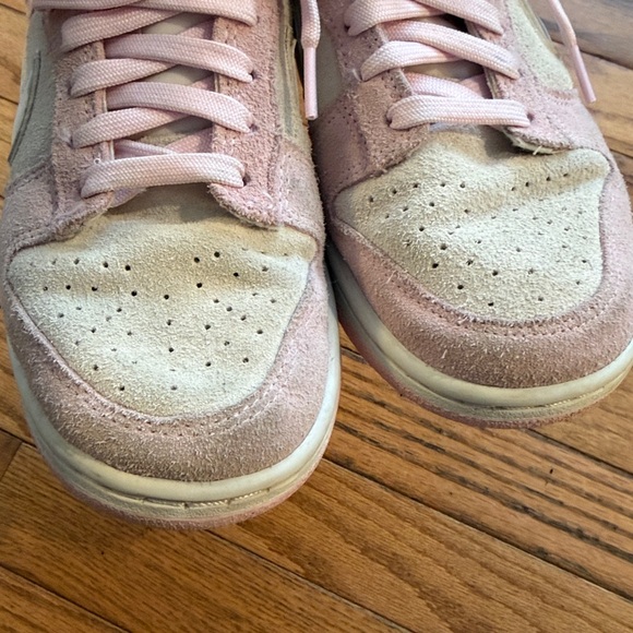 Nike Pink and White Dunks - Picture 5 of 7
